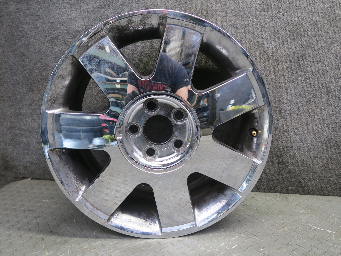 02-03 Ford Thunderbird Factory R17 17" Wheel Rim Chrome 17x7.5J ET60 OEM