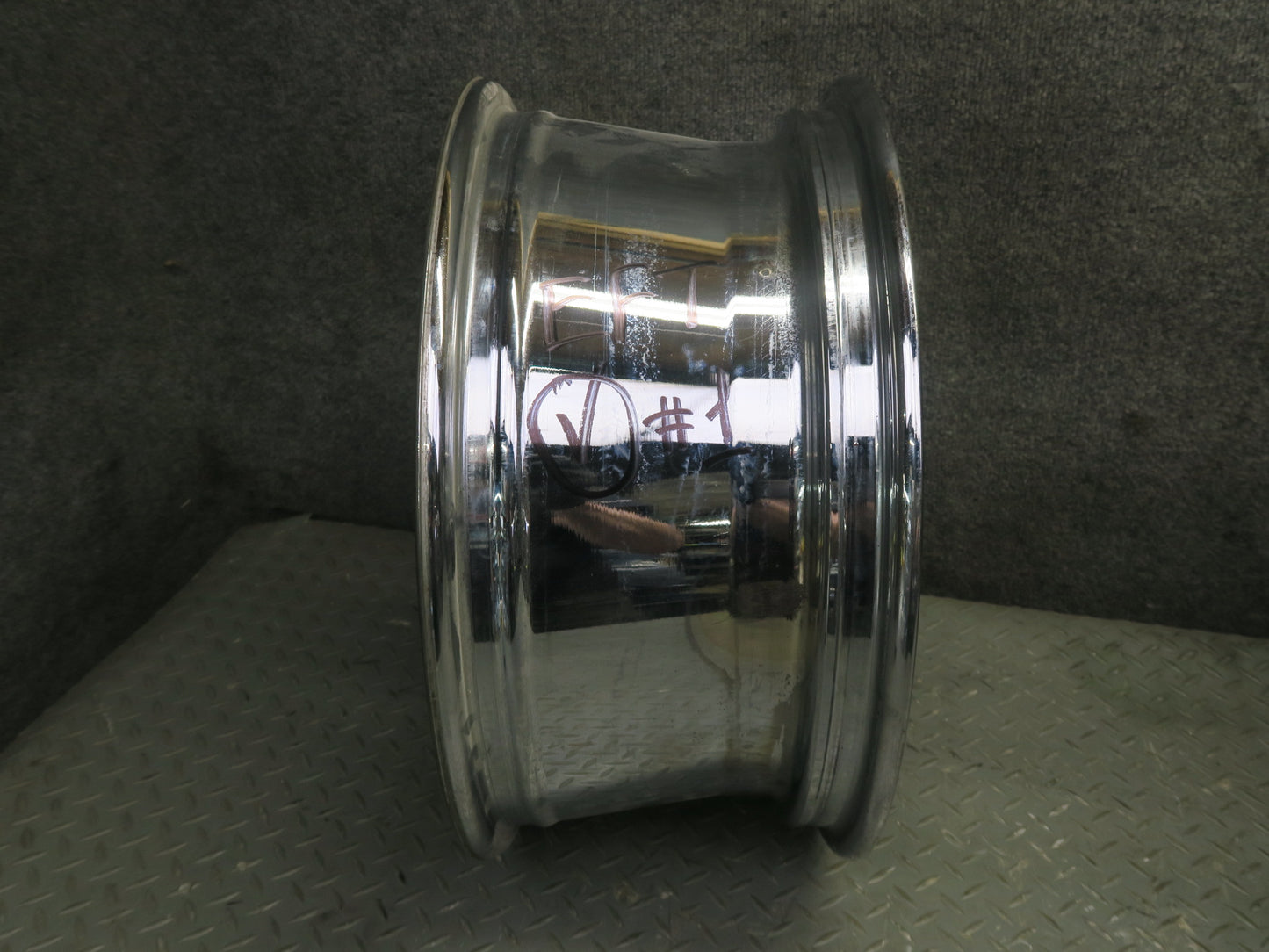 02-03 Ford Thunderbird Factory R17 17" Wheel Rim Chrome 17x7.5J ET60 OEM