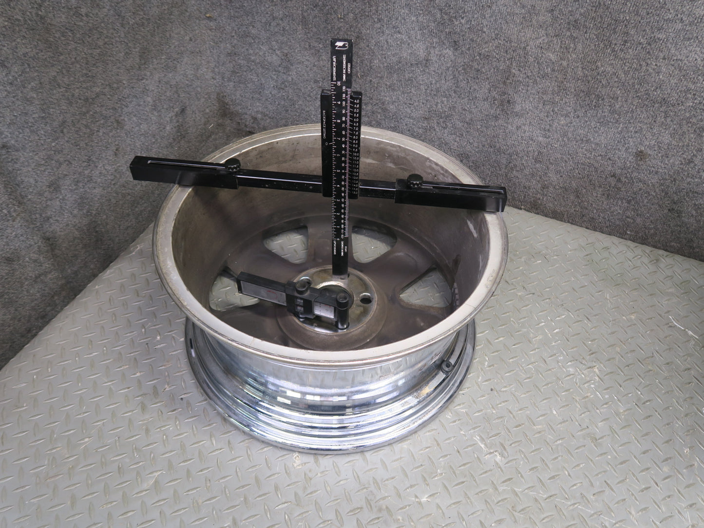 02-03 Ford Thunderbird Factory R17 17" Wheel Rim Chrome 17x7.5J ET60 OEM