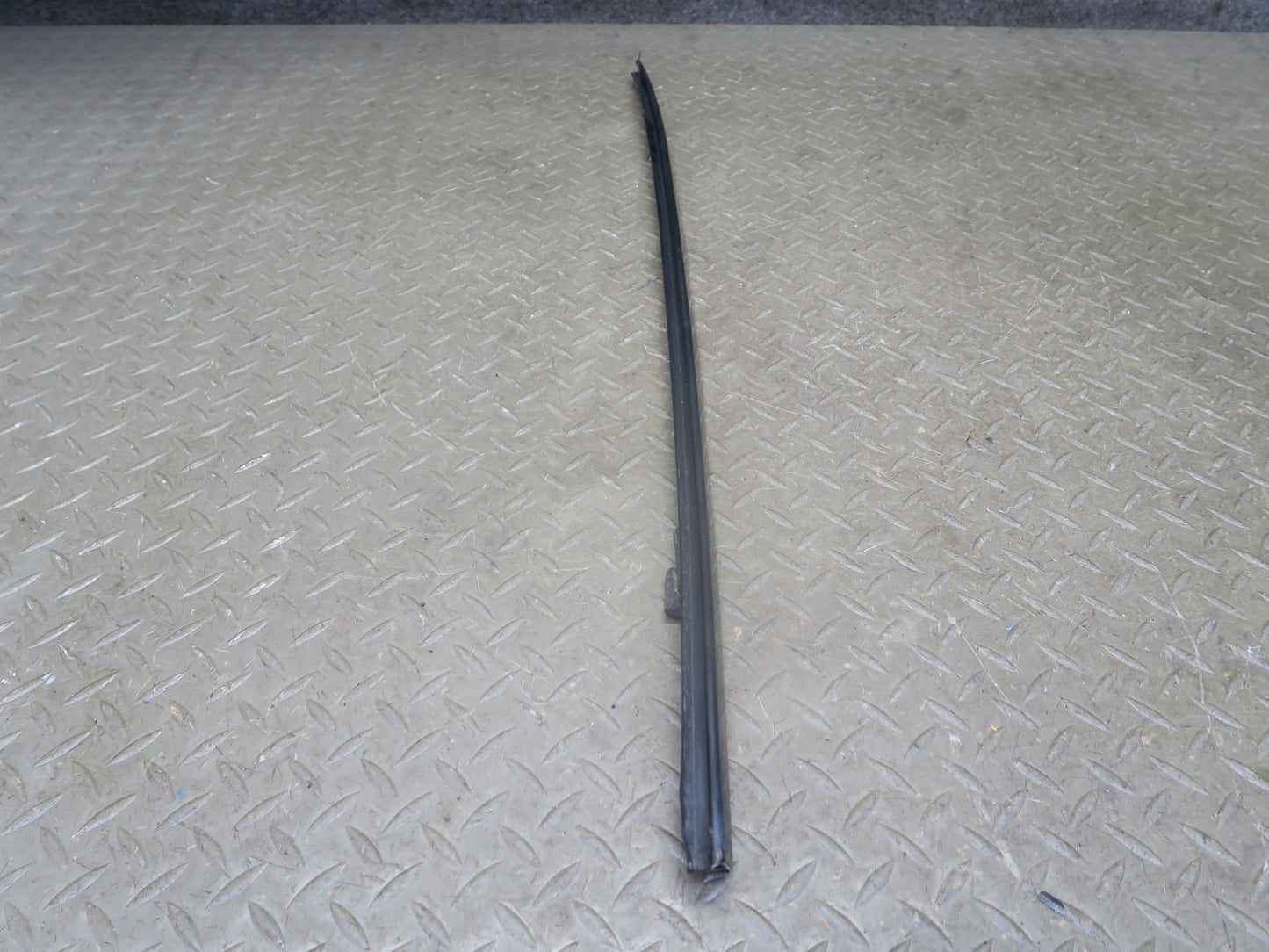 01-06 Lexus UCF30L LS430 Set of 2 Front Windshield A Pillar Trim Molding OEM