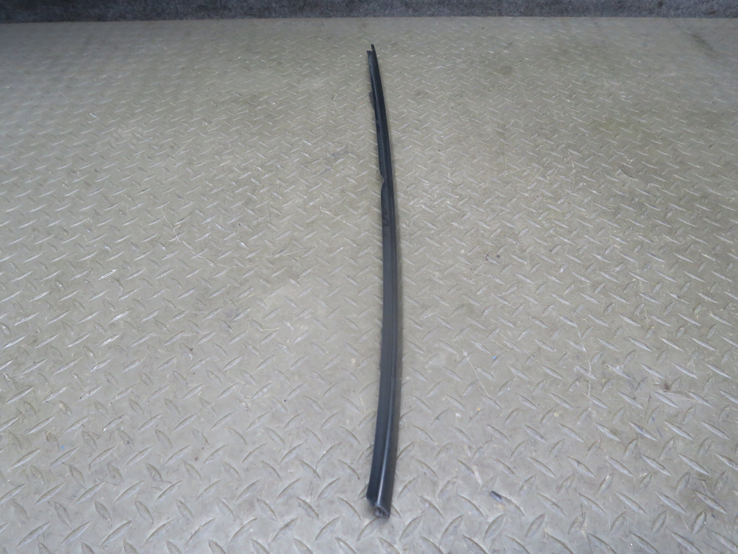 01-06 Lexus UCF30L LS430 Set of 2 Front Windshield A Pillar Trim Molding OEM