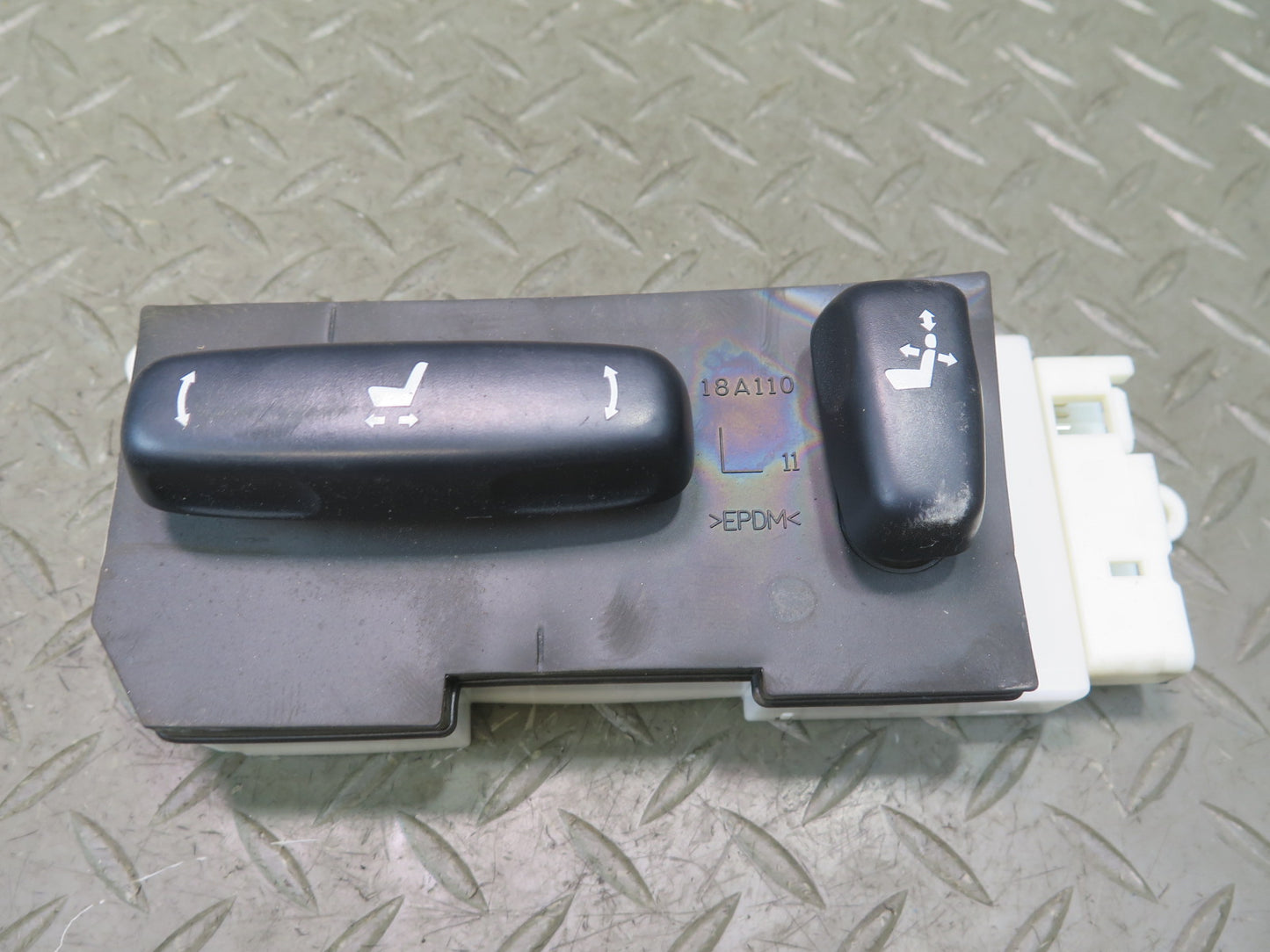 04-06 Lexus UCF30L LS430 Set of 3 Front Left Driver Seat Switch Black OEM