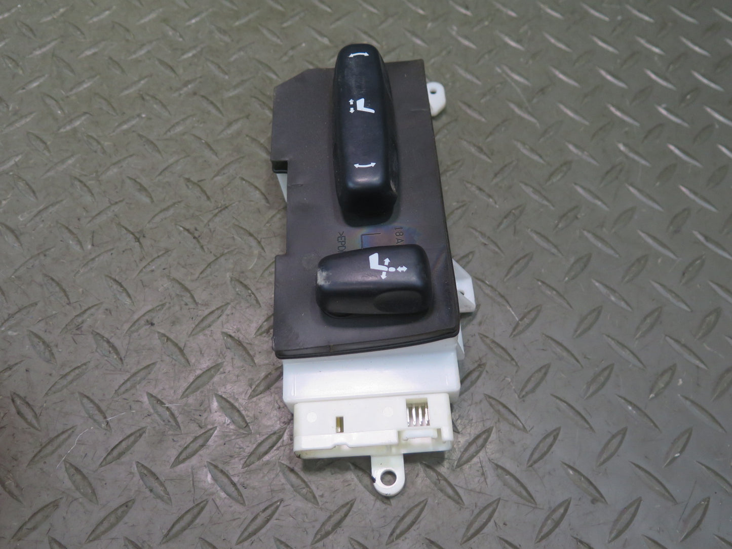 04-06 Lexus UCF30L LS430 Set of 3 Front Left Driver Seat Switch Black OEM
