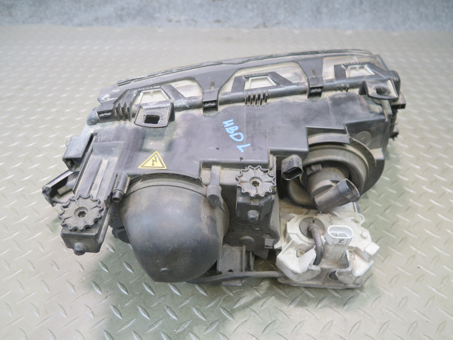 2001 BMW E46 330ci Coupe Convert Front Left Xenon HID Headlight Lamp w Trim OEM