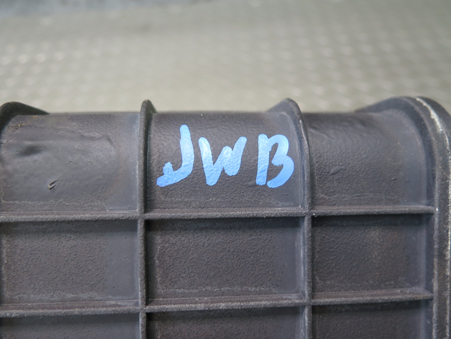 07-10 Jeep Wrangler JK Fuel Evap Vapor Charcoal Canister OEM