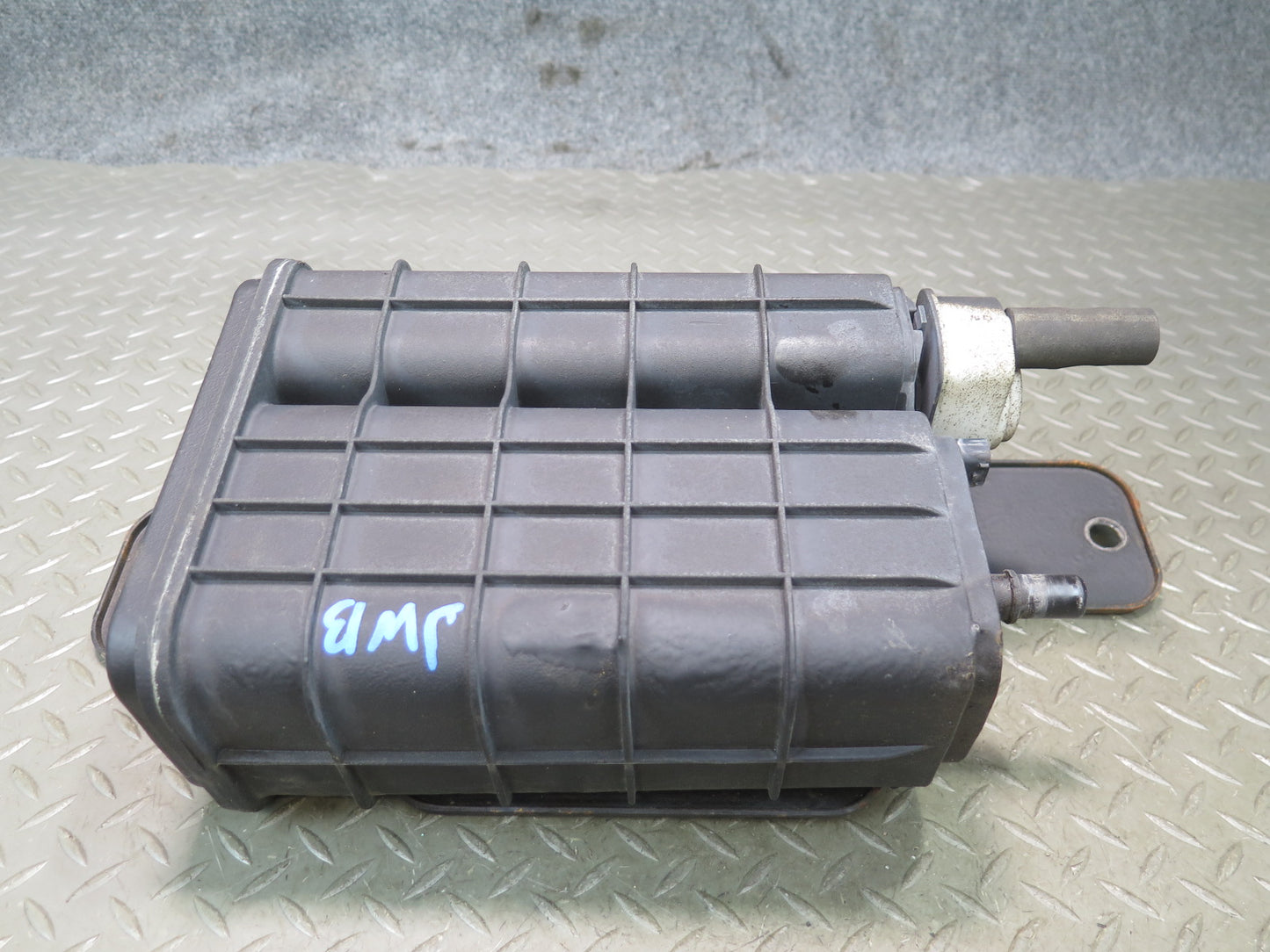 07-10 Jeep Wrangler JK Fuel Evap Vapor Charcoal Canister OEM