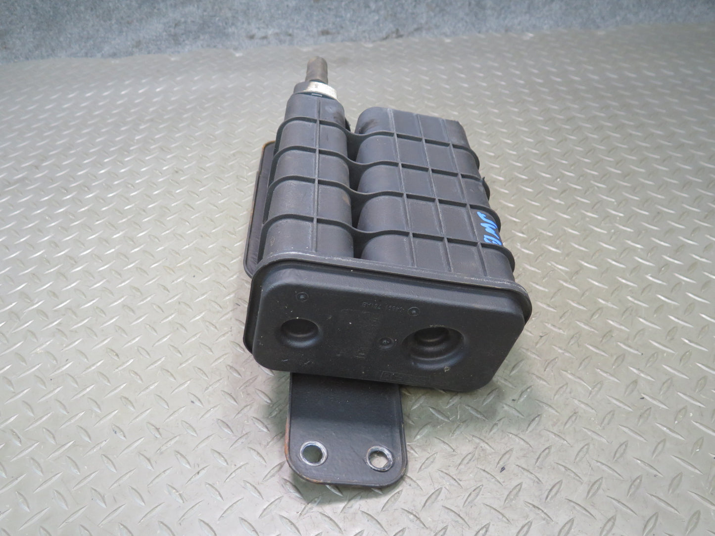 07-10 Jeep Wrangler JK Fuel Evap Vapor Charcoal Canister OEM