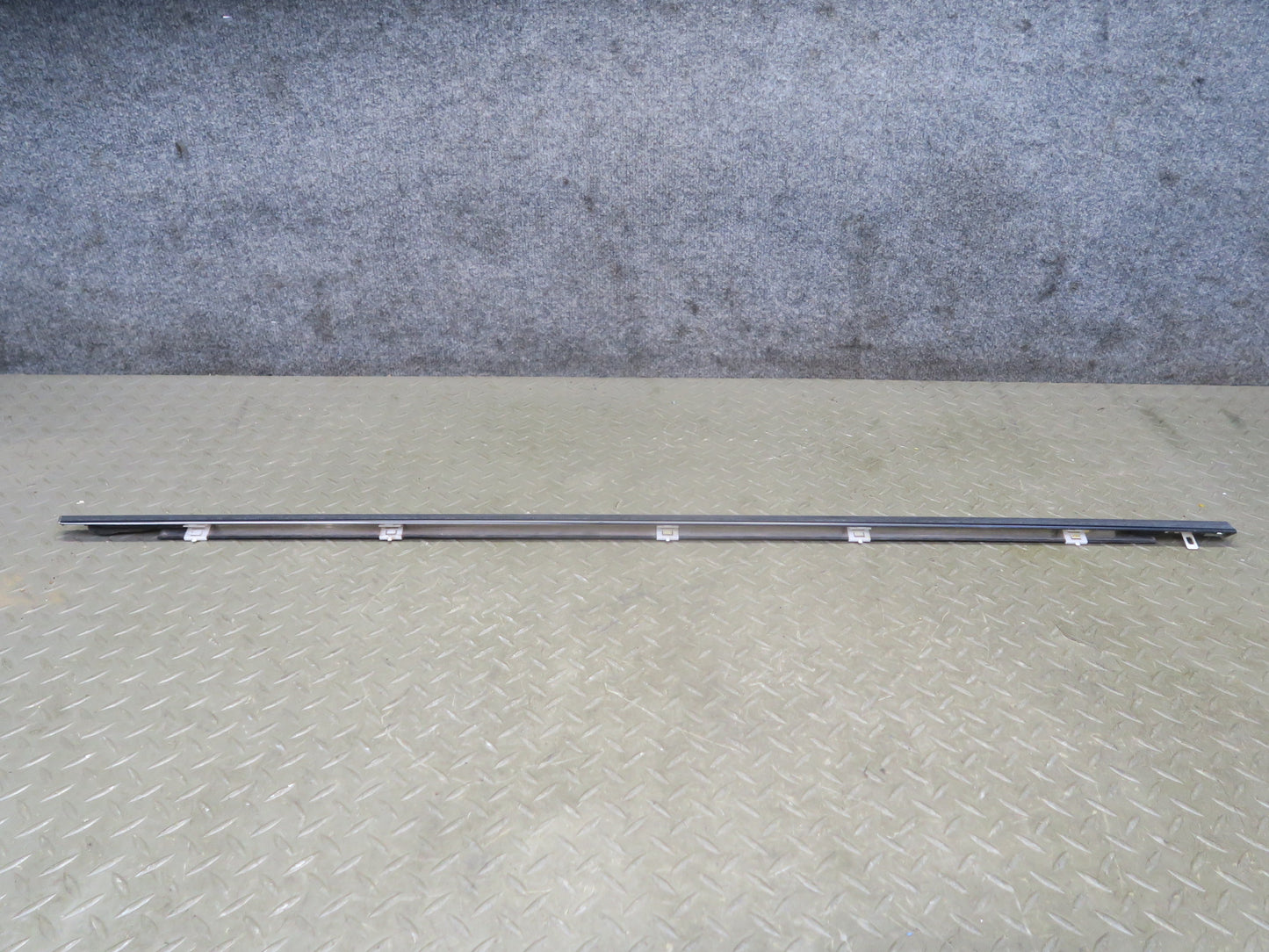 01-06 Lexus UCF30L LS430 Rear Left & Right Door Weatherstrip Molding Set OEM