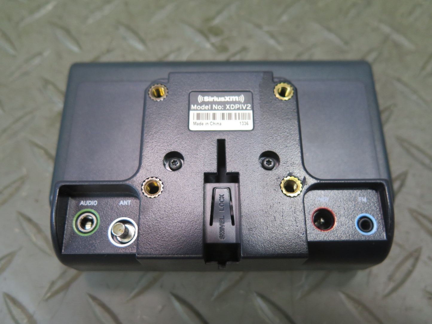 Sirius XM Satellite Radio Receiver XDPIV2 w Antenna & Charger