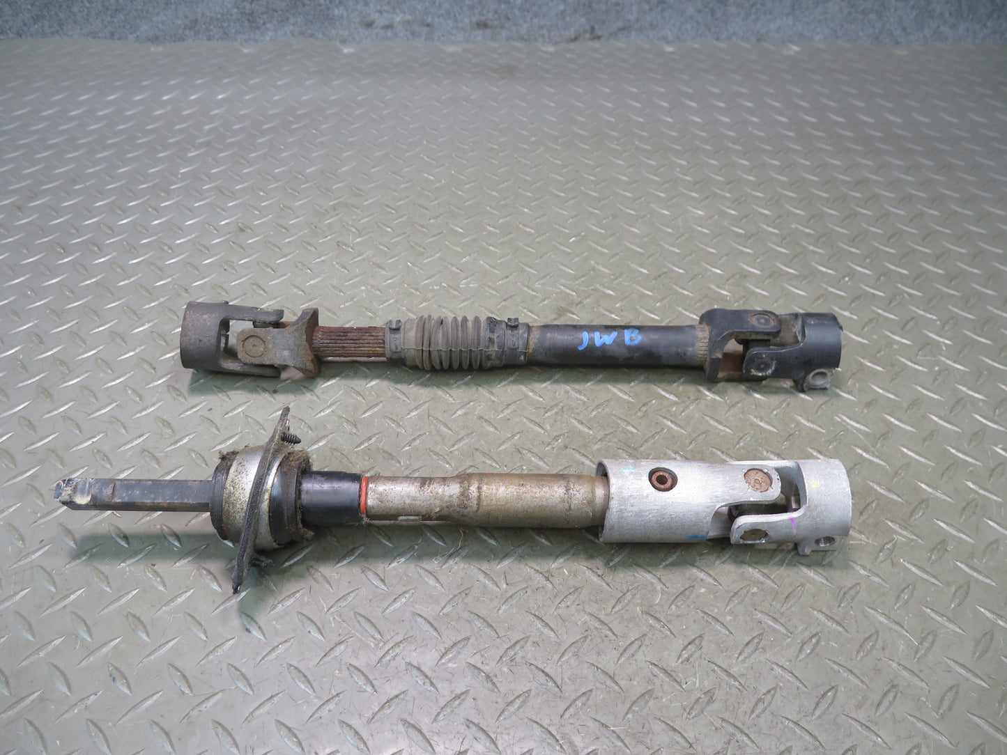 07-17 Jeep Wrangler Rubicon JK 4x4 Steering Column U Joint Linkage Shaft Set OEM