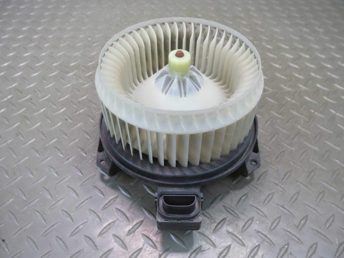 07-10 Jeep Wrangler JK A/C Heater Blower Motor Fan w Resistor OEM