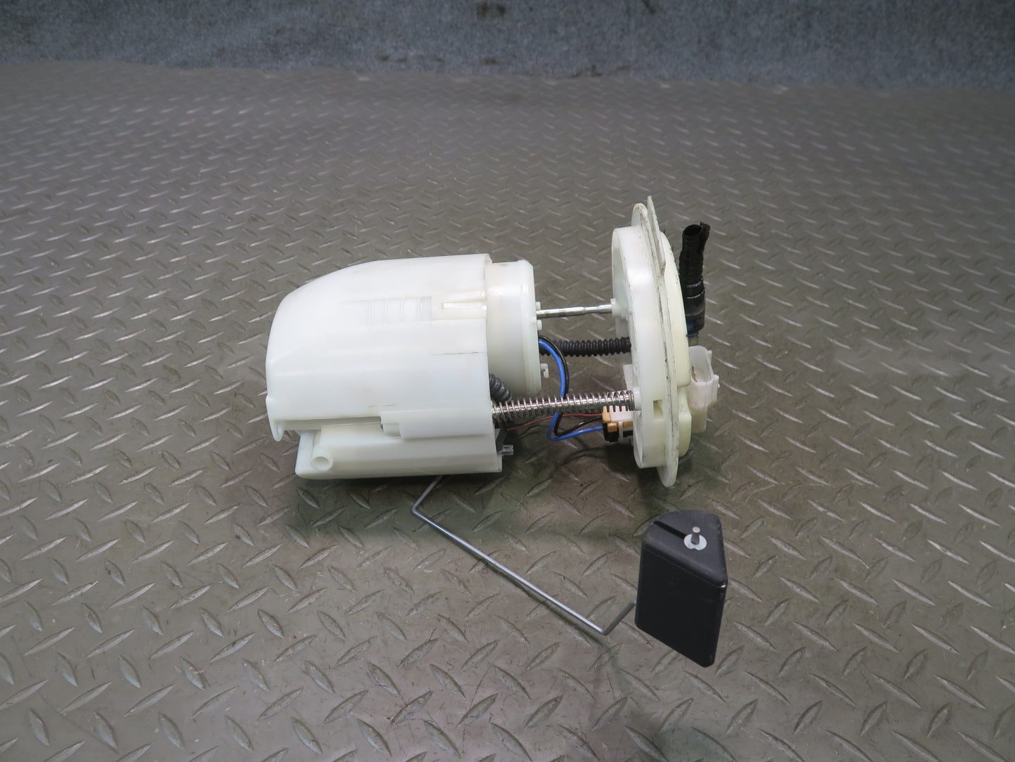 07-10 Jeep Wrangler JK Fuel Pump Level Sensor Assembly OEM
