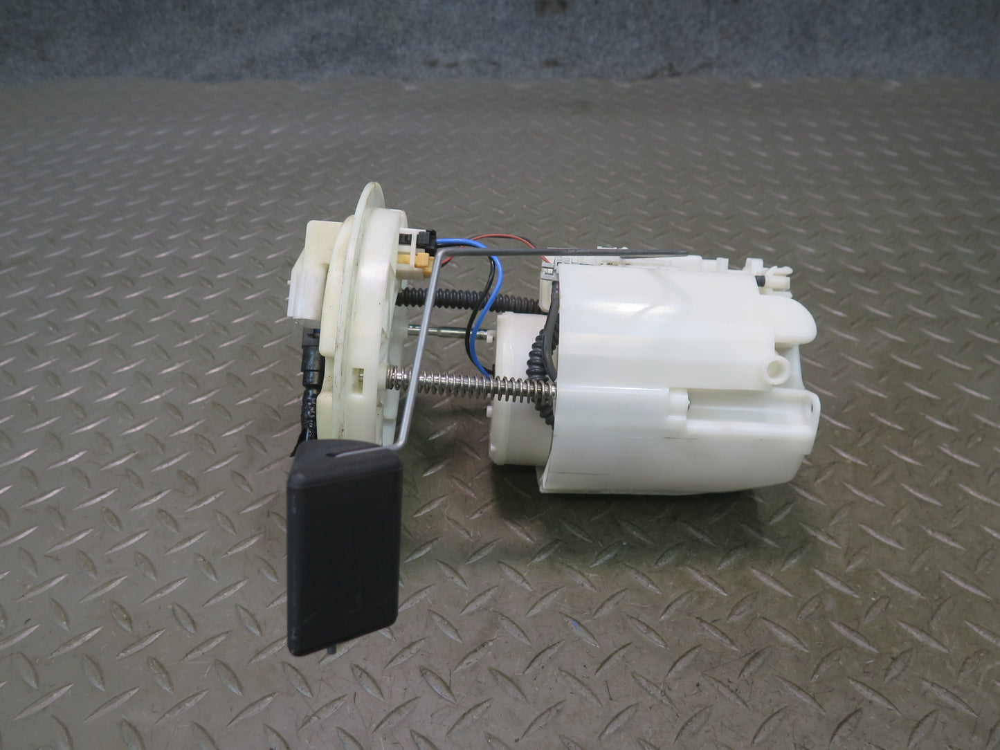07-10 Jeep Wrangler JK Fuel Pump Level Sensor Assembly OEM
