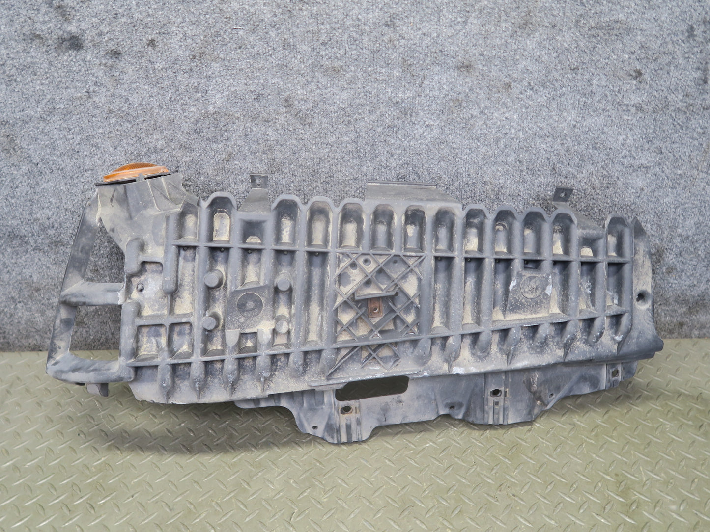 07-10 Jeep Wrangler Rubicon JK Front Right Fender Flare Molding w Bracket OEM