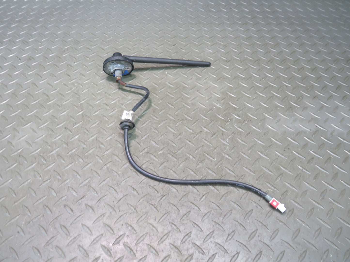 07-10 Jeep Wrangler JK Radio Antenna 56040921AD OEM