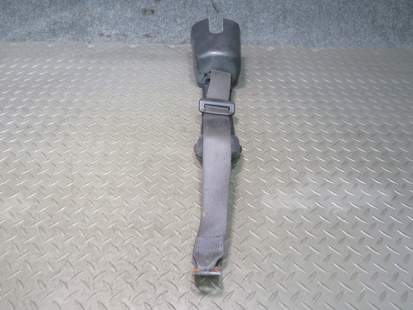 07-10 JEEP WRANGLER RUBICON JK REAR LEFT AND RIGHT SEAT BELTS OEM