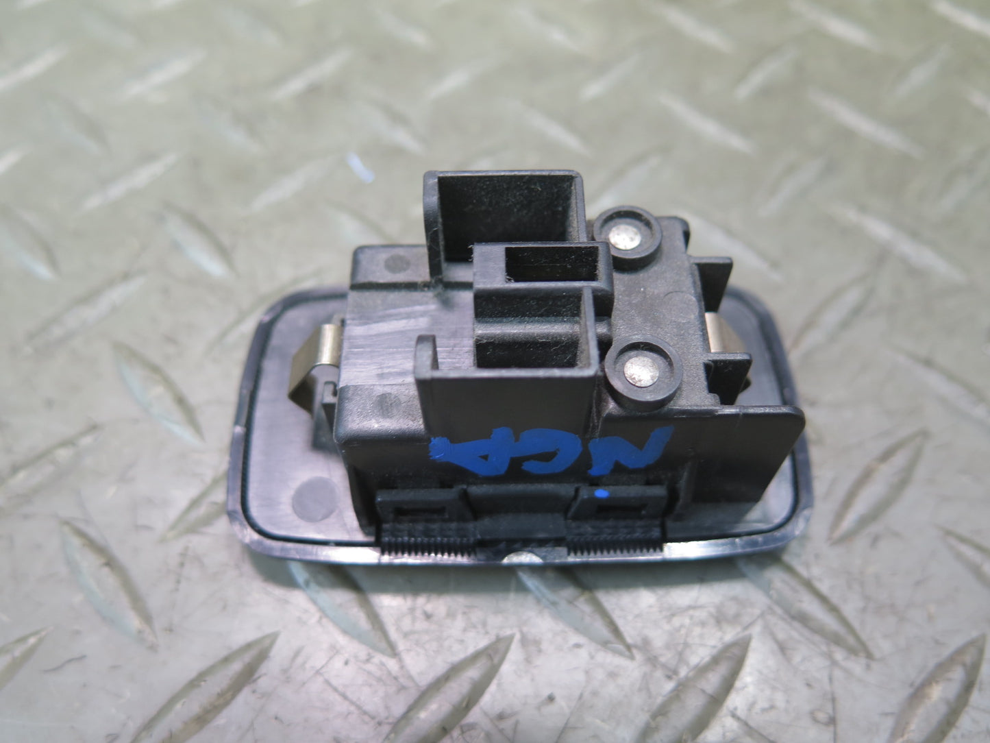 95-97 Nissan Gloria HY33 Front Right Under Dash Footwell Illumination Light OEM