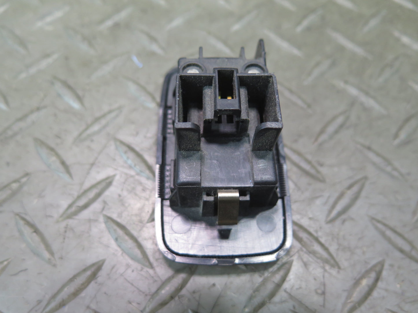 95-97 Nissan Gloria HY33 Front Right Under Dash Footwell Illumination Light OEM