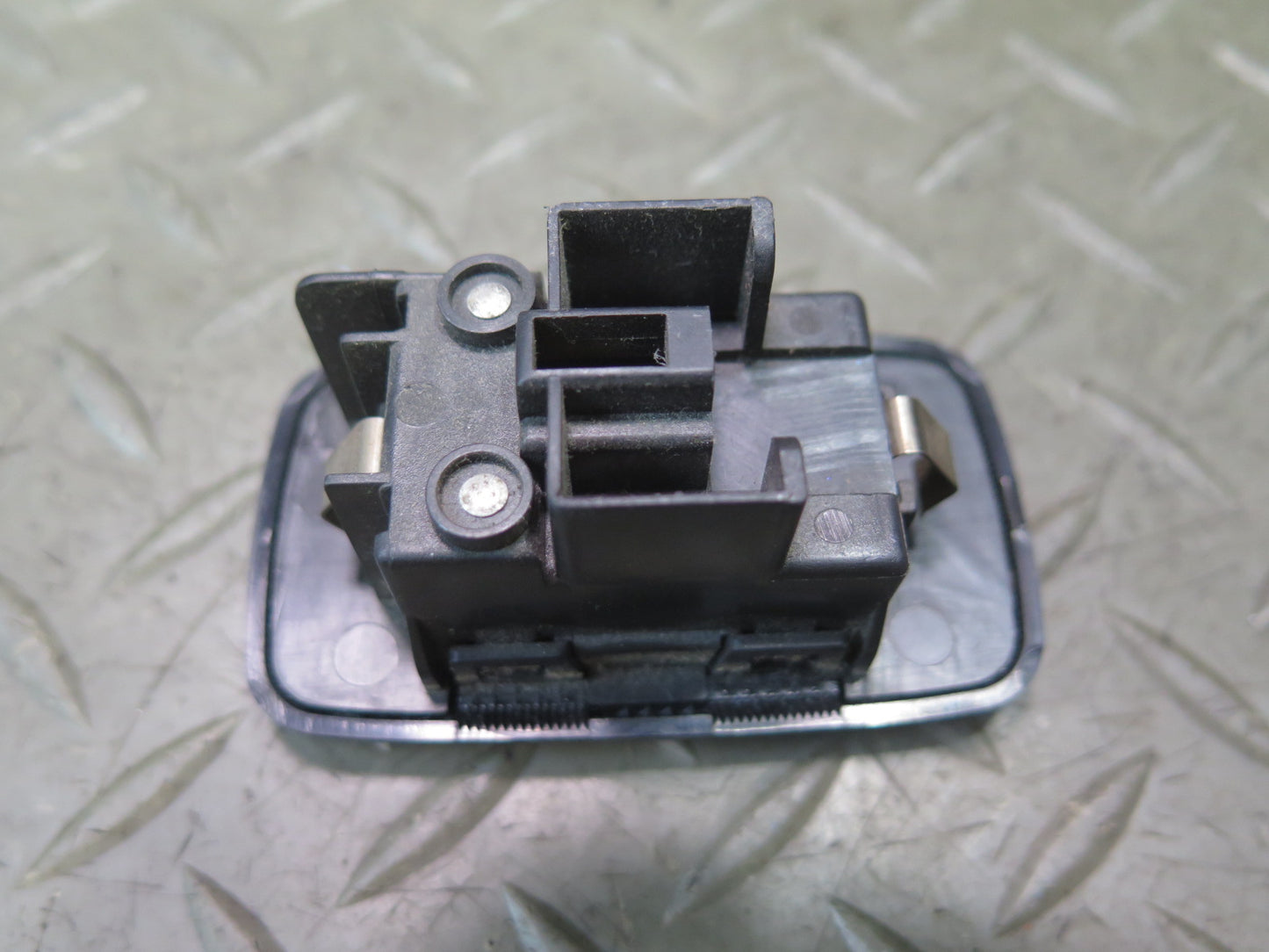 95-97 Nissan Gloria HY33 Front Right Under Dash Footwell Illumination Light OEM