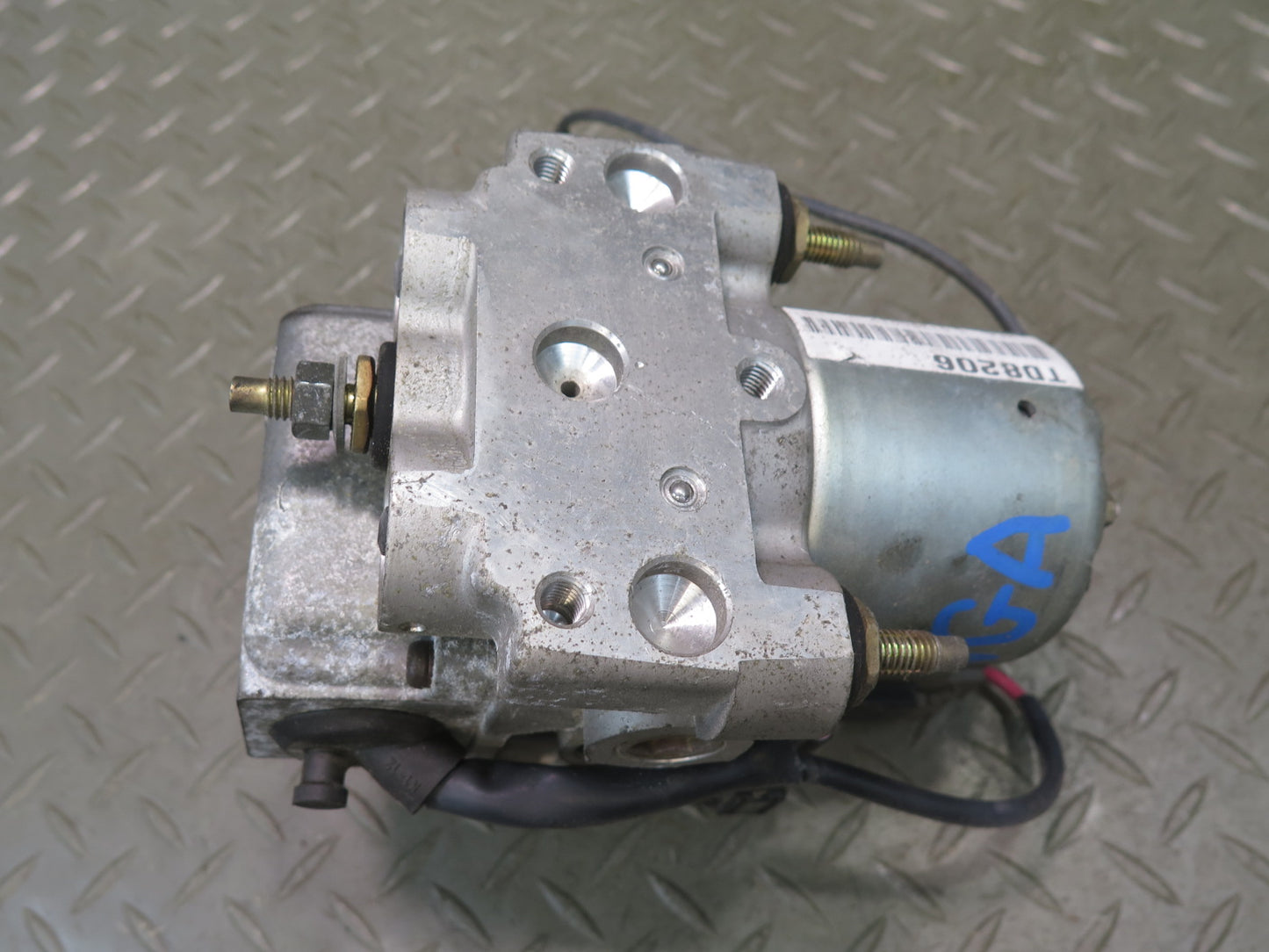 95-97 Nissan Gloria HY33 VQ30DET RWD Anti Lock Brake ABS Pump Module OEM