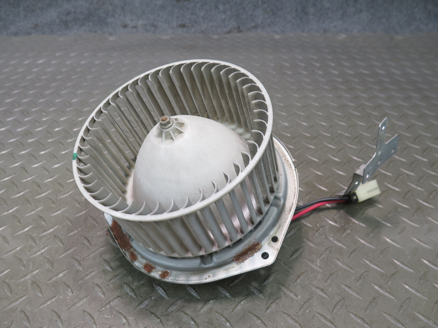 95-97 Nissan Gloria Cedric HY33 Heater Hvac Blower Motor Fan OEM
