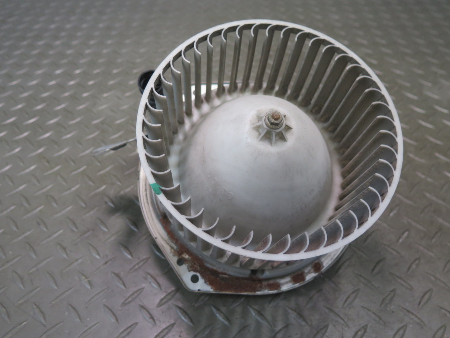95-97 Nissan Gloria Cedric HY33 Heater Hvac Blower Motor Fan OEM