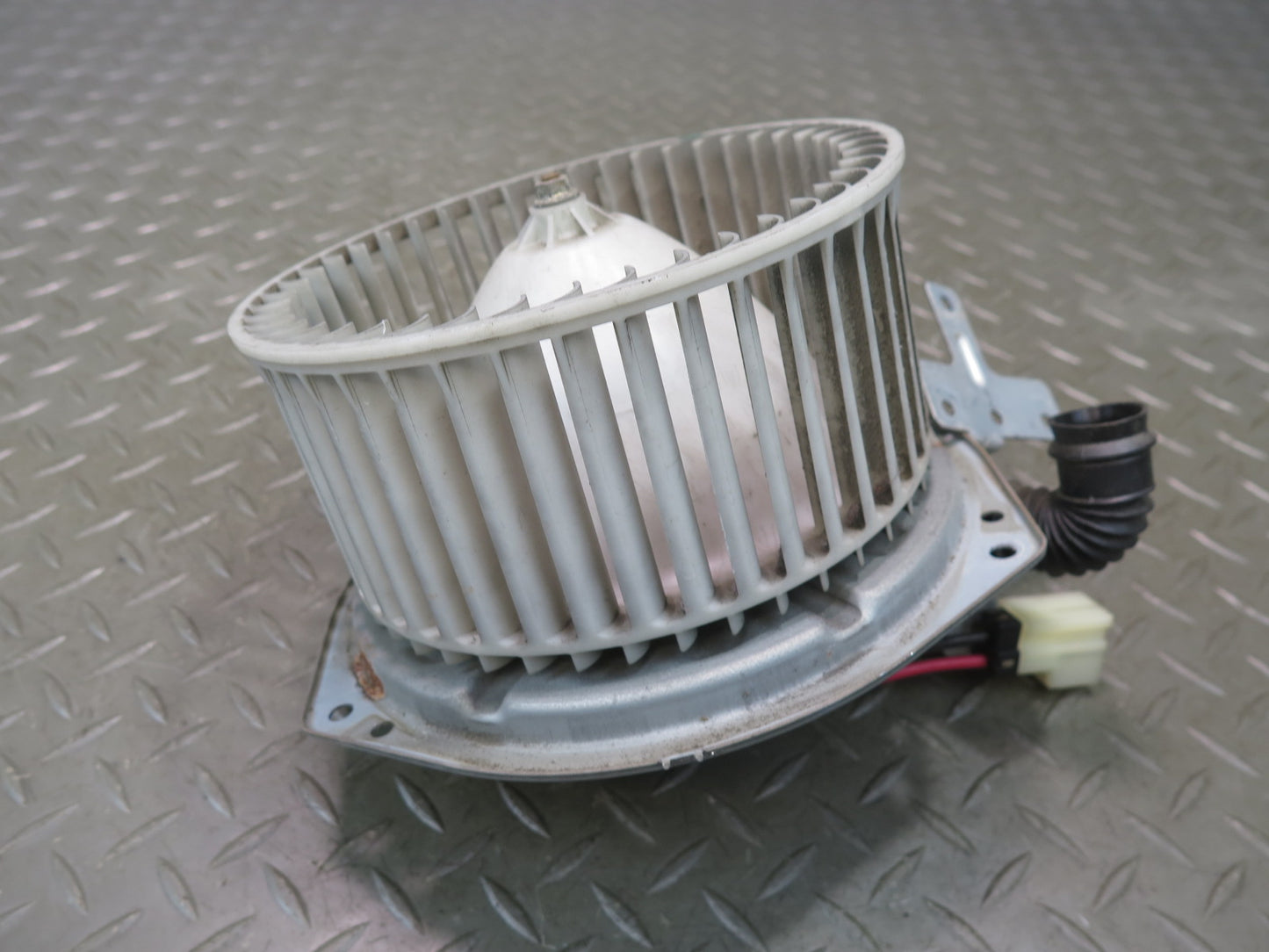 95-97 Nissan Gloria Cedric HY33 Heater Hvac Blower Motor Fan OEM