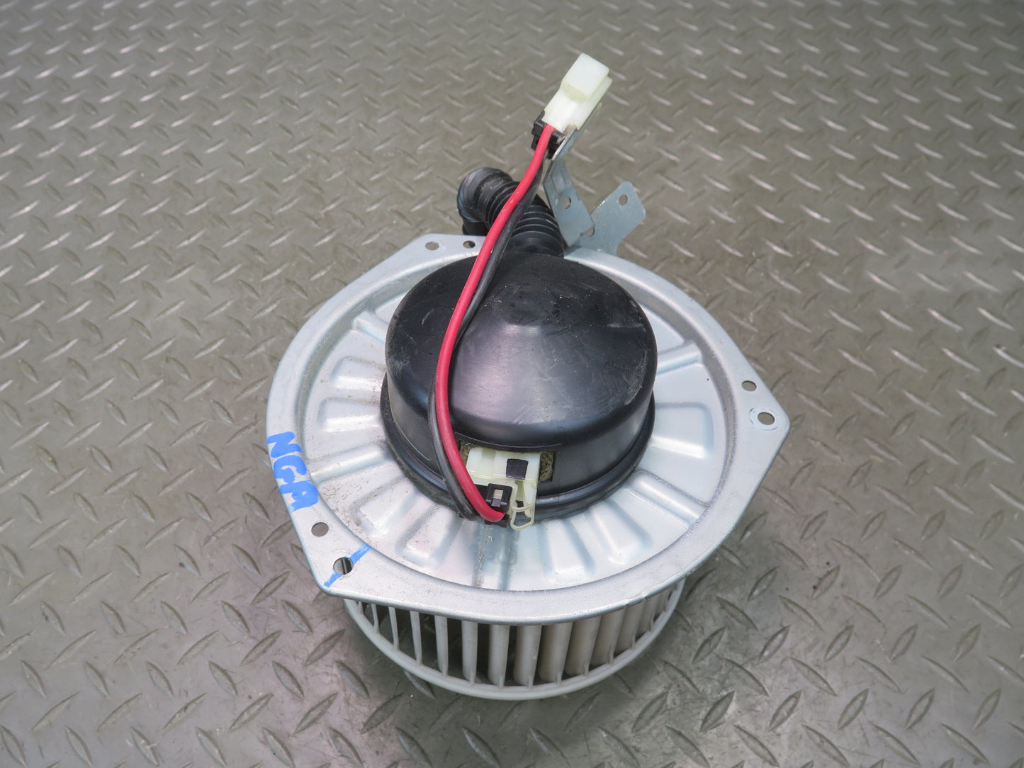 95-97 Nissan Gloria Cedric HY33 Heater Hvac Blower Motor Fan OEM