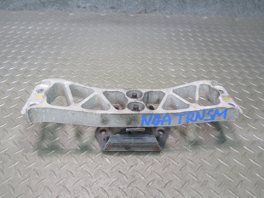 95-97 Nissan Gloria HY33 VQ30DET A/T Transmission Mount Bracket Support OEM