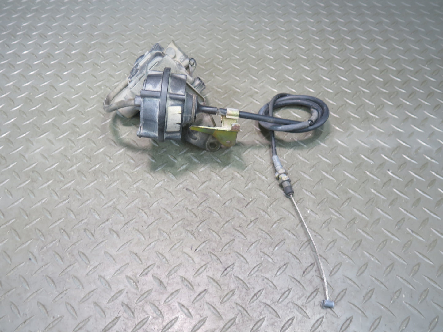 95-97 Nissan Gloria Cedric HY33 VIP Cruise Control Servo w Cable Assembly OEM