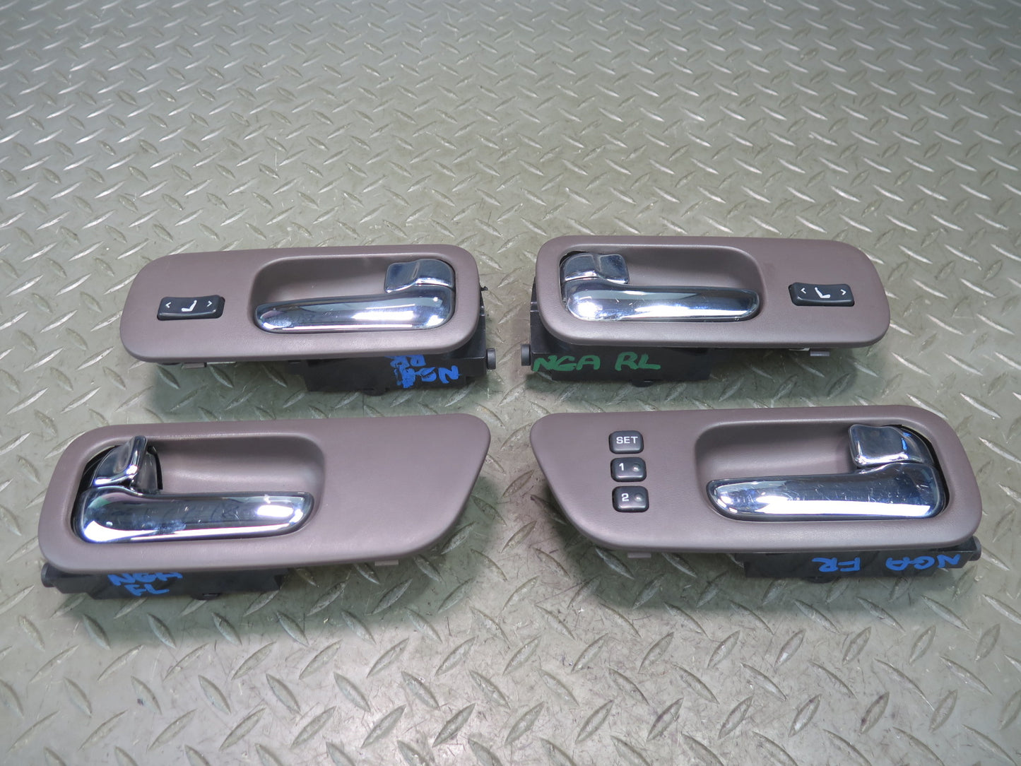 95-96 Nissan Gloria HY33 Set of 4 Interior Door Handle w Trim & Switch Brown OEM