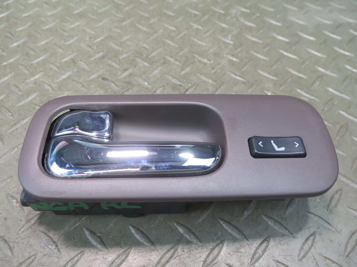 95-96 Nissan Gloria HY33 Set of 4 Interior Door Handle w Trim & Switch Brown OEM