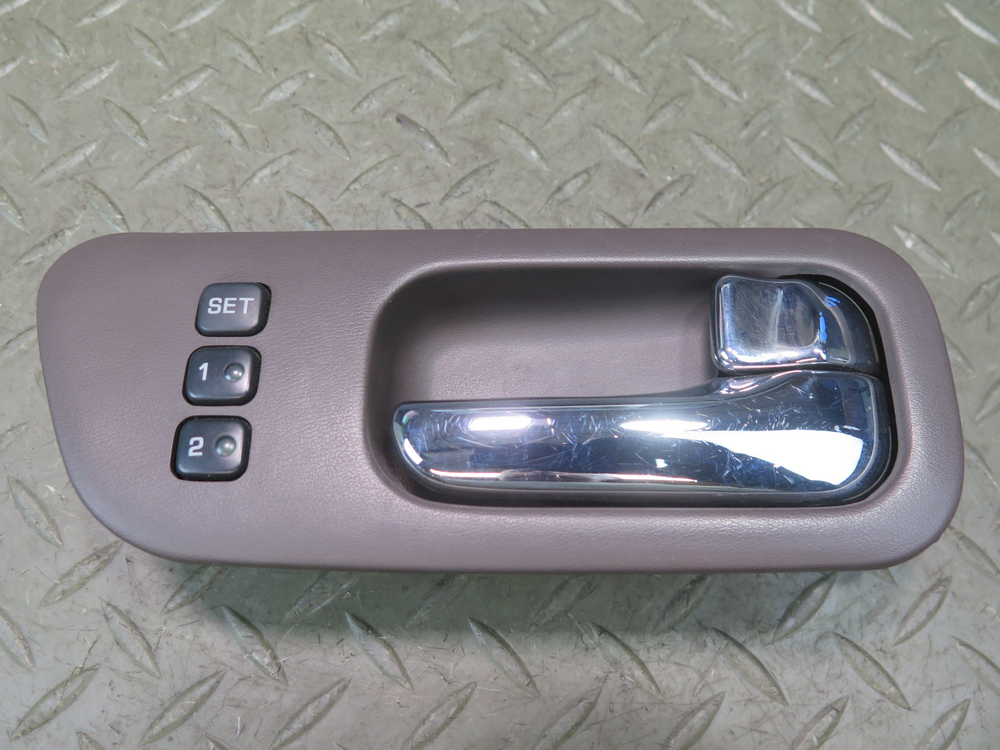 95-96 Nissan Gloria HY33 Set of 4 Interior Door Handle w Trim & Switch Brown OEM