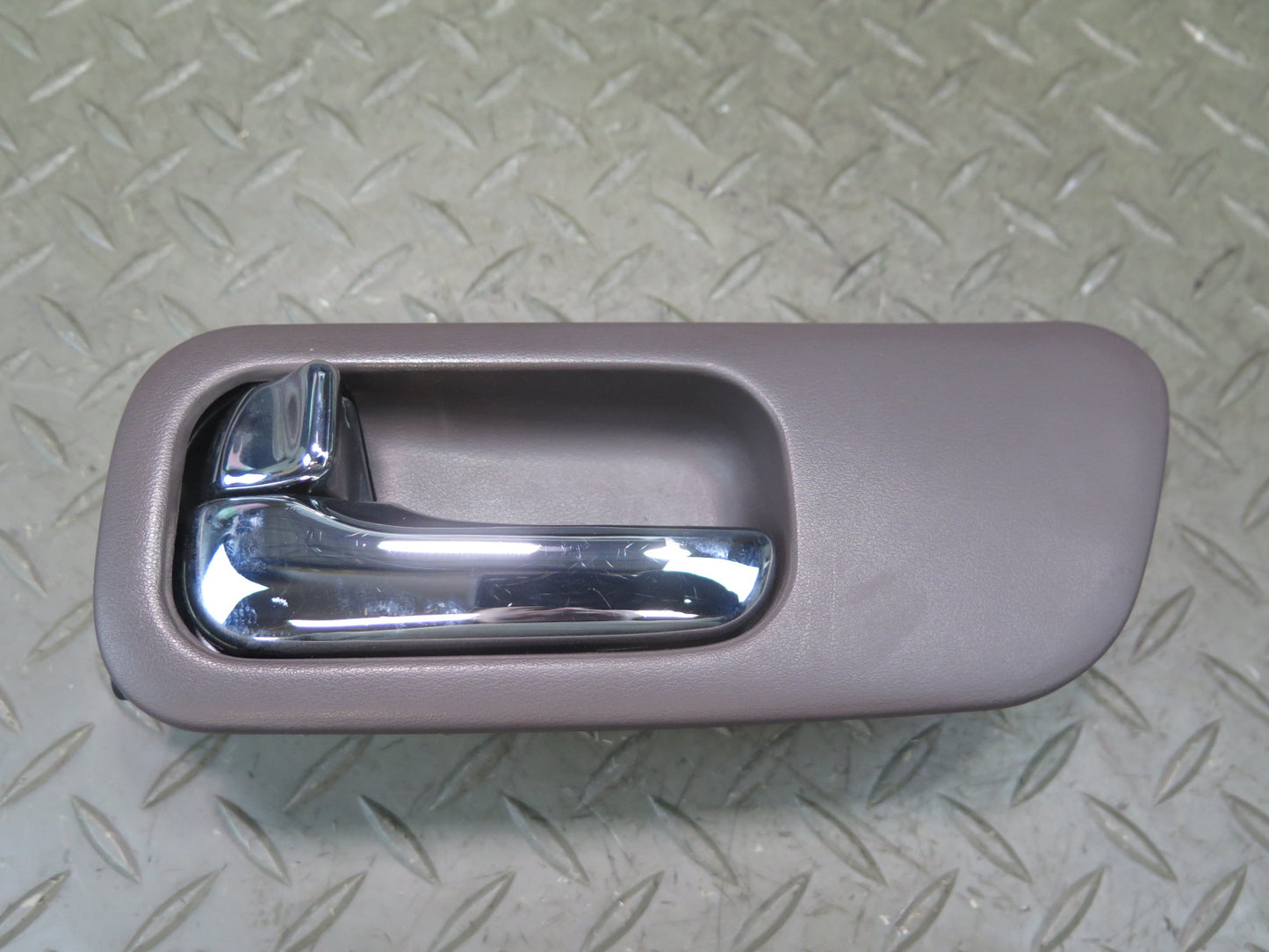 95-96 Nissan Gloria HY33 Set of 4 Interior Door Handle w Trim & Switch Brown OEM