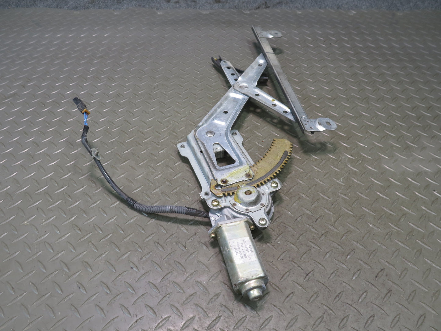95-96 Nissan Gloria Cedric HY33 Rear Right Door Window Regulator w Motor OEM