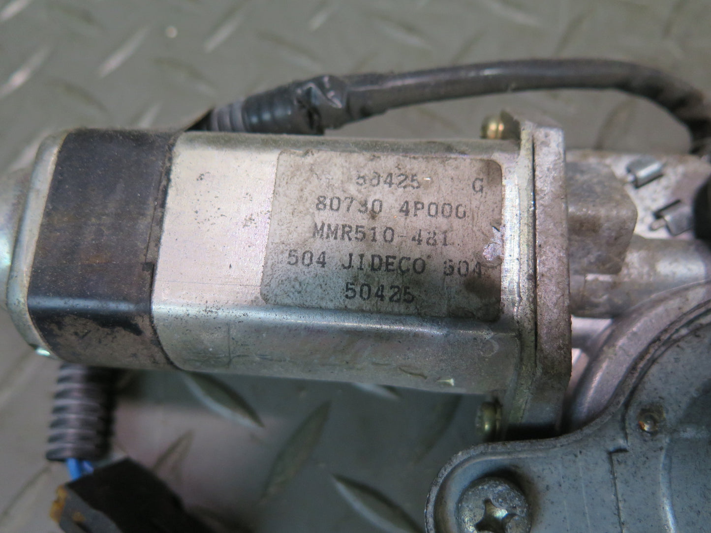 95-97 Nissan Gloria Cedric HY33 Front Right Door Window Regulator w Motor OEM