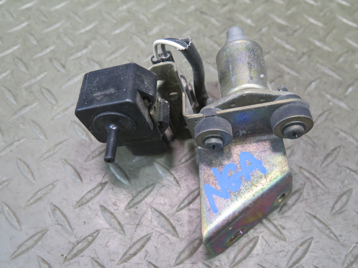 95-97 Nissan Gloria HY33 VQ30DET Turbo Boost Control Sensor w Valve OEM