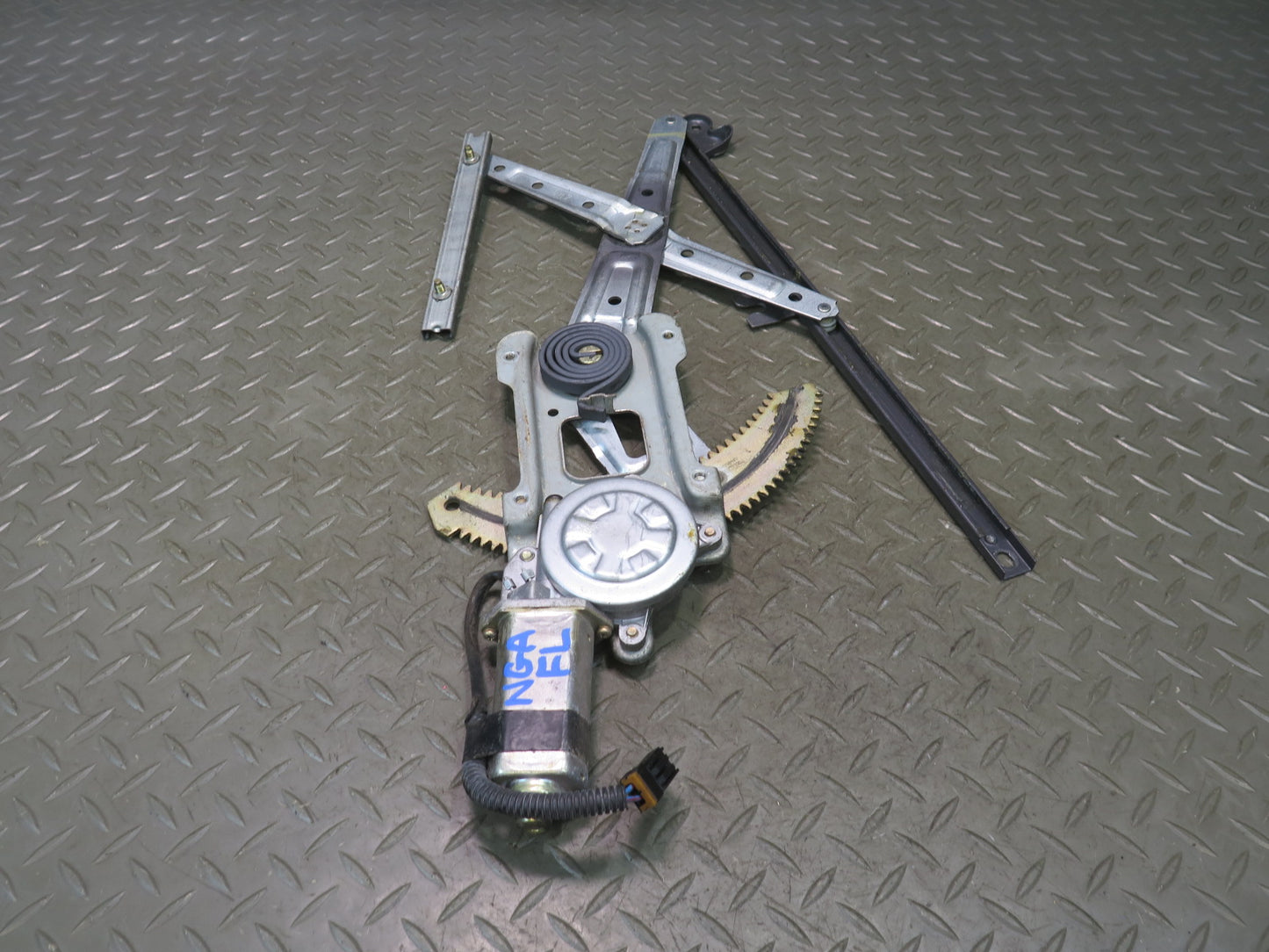95-97 Nissan Gloria Cedric HY33 Front Left Door Window Regulator w Motor OEM