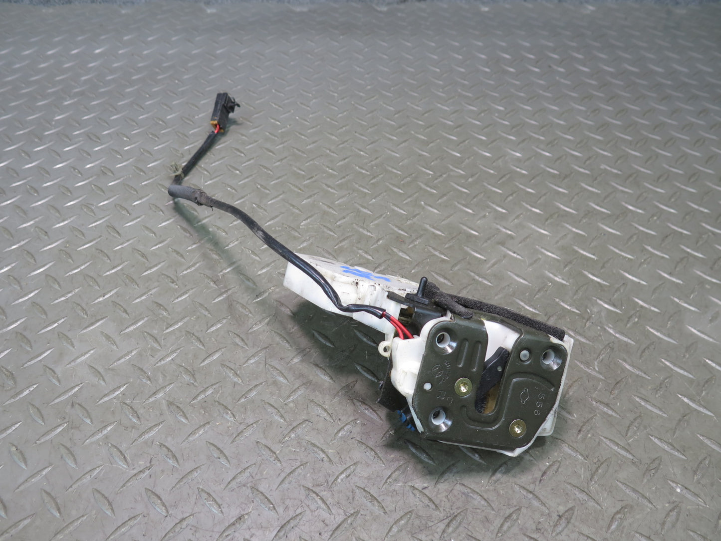 95-97 Nissan Gloria Cedric HY33 Rear Right Door Lock Latch Actuator OEM