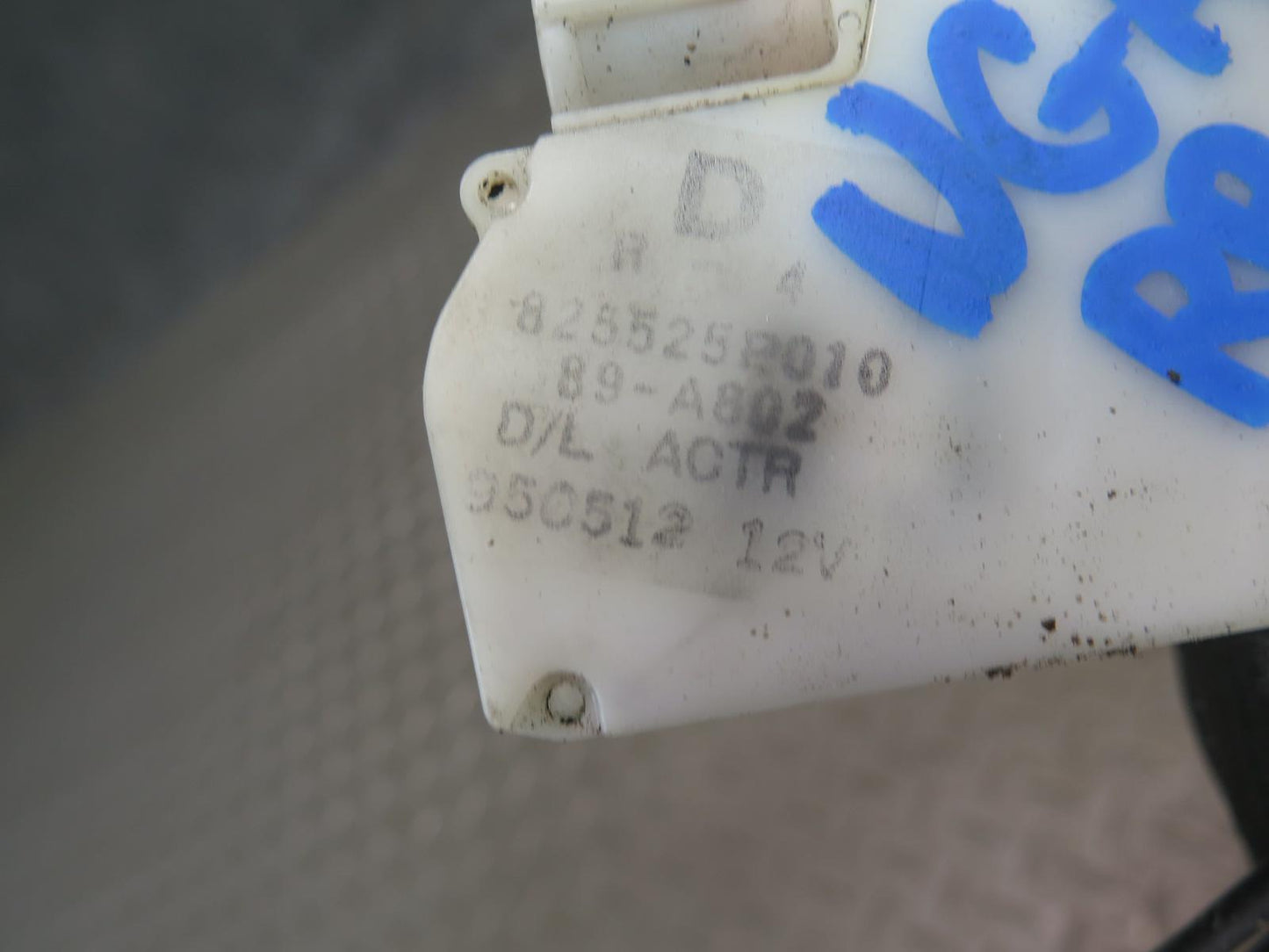 95-97 Nissan Gloria Cedric HY33 Rear Right Door Lock Latch Actuator OEM