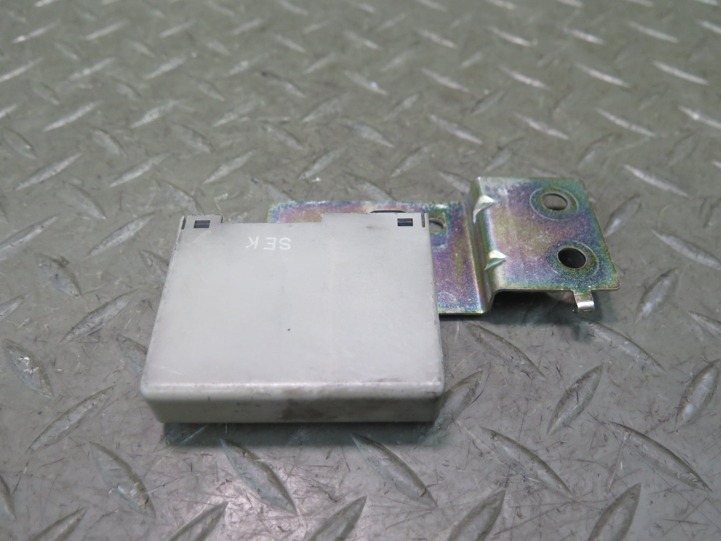 95-97 Nissan Gloria Cedric HY33 Central Door Locking Control Module OEM