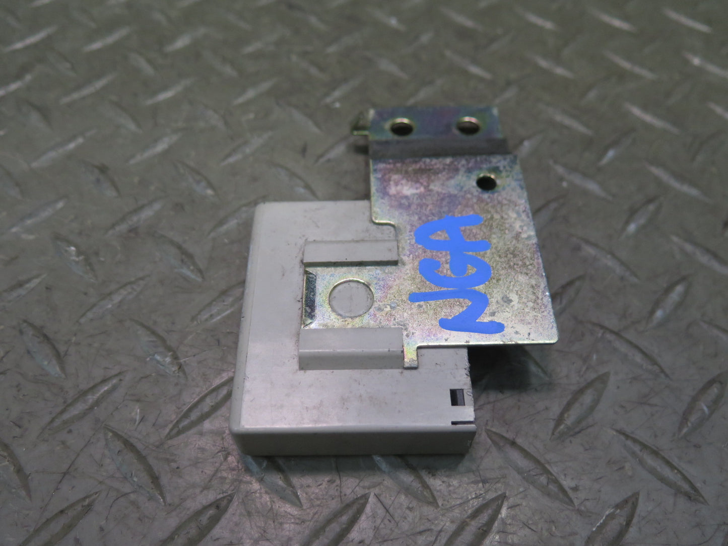 95-97 Nissan Gloria Cedric HY33 Central Door Locking Control Module OEM