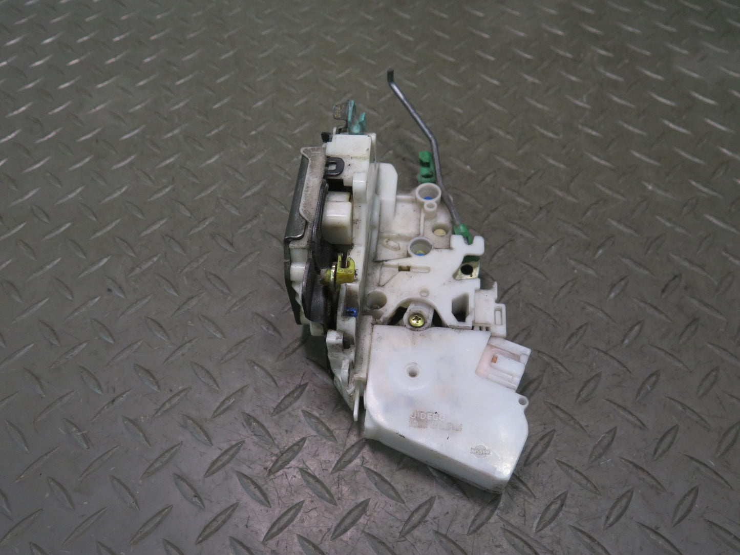 95-97 Nissan Gloria Cedric HY33 Front Right Door Lock Latch Actuator OEM