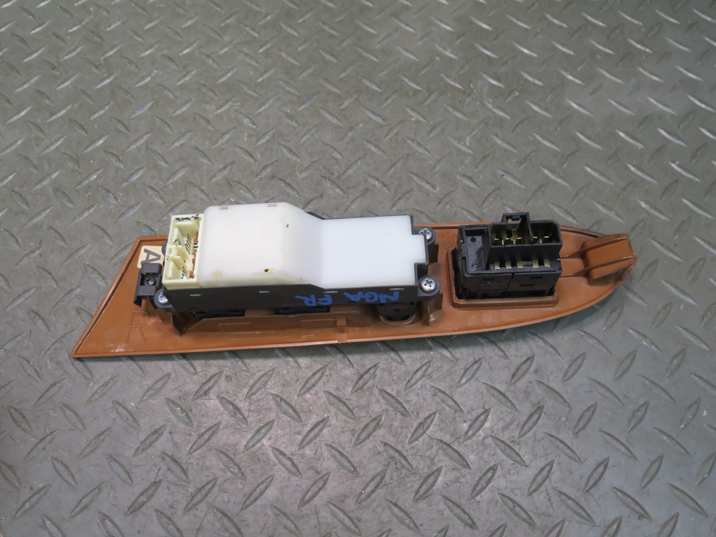95-97 Nissan Gloria HY33 Front & Rear Door Window Switch w Wood Trim Set OEM