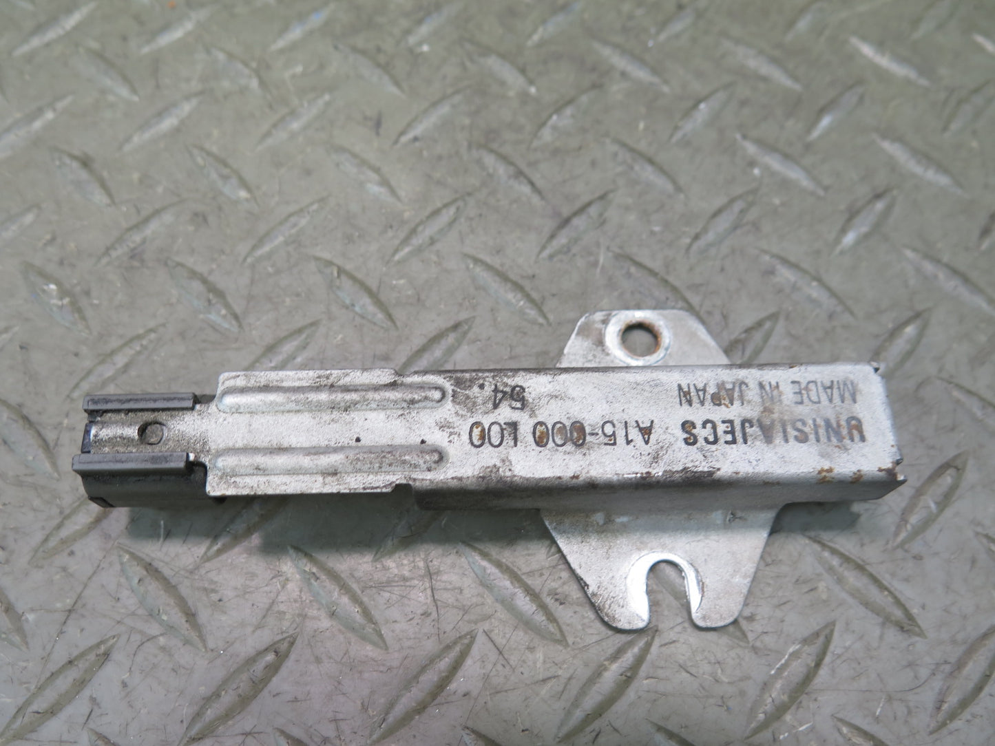 95-97 Nissan Gloria Cedric HY33 AT Fuel Injector Resistor OEM