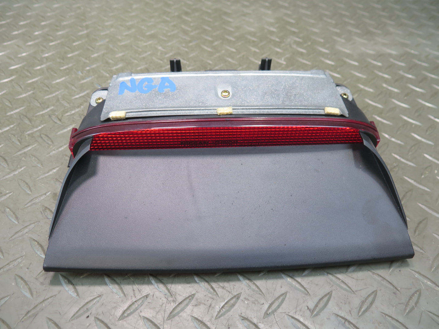 95-97 Nissan Gloria Cedric HY33 Rear Third 3RD Brake Light Stop Lamp w Trim OEM