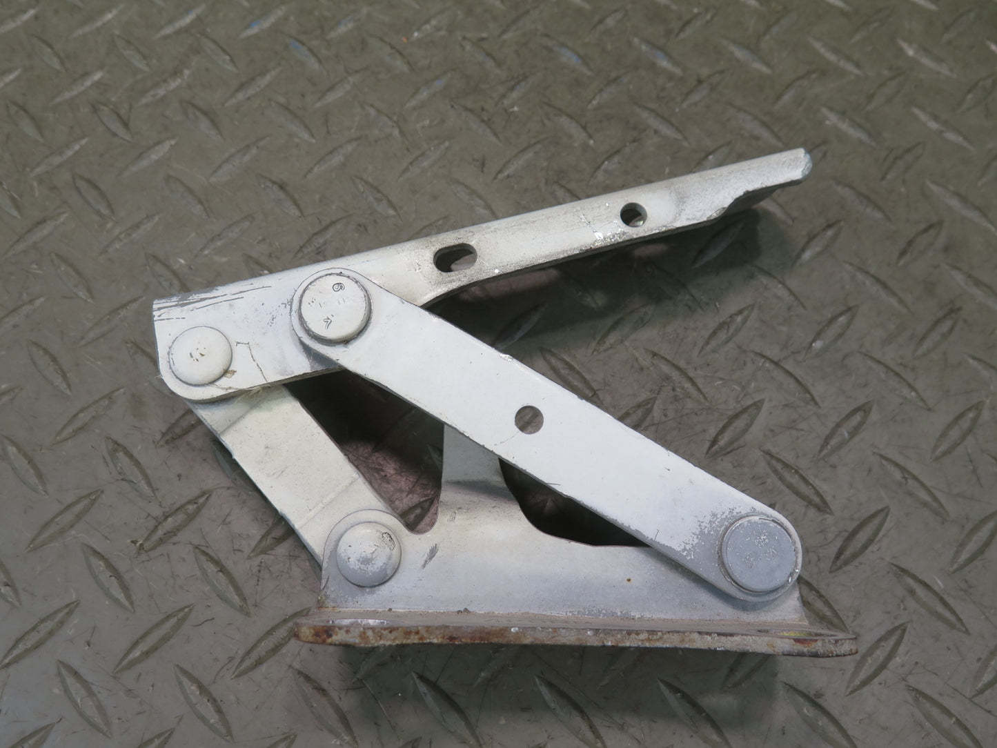 95-97 Nissan Gloria Cedric HY33 Front Left & Right Hood Hinge White Set OEM
