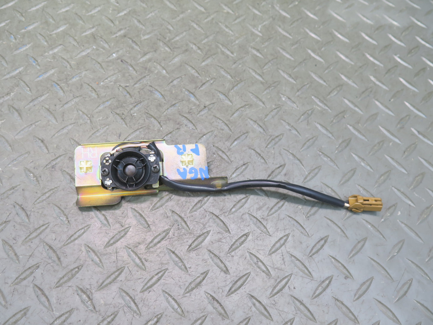 95-97 Nissan Gloria HY33 Front Left & Right A Pillar Tweeter Speaker Set OEM