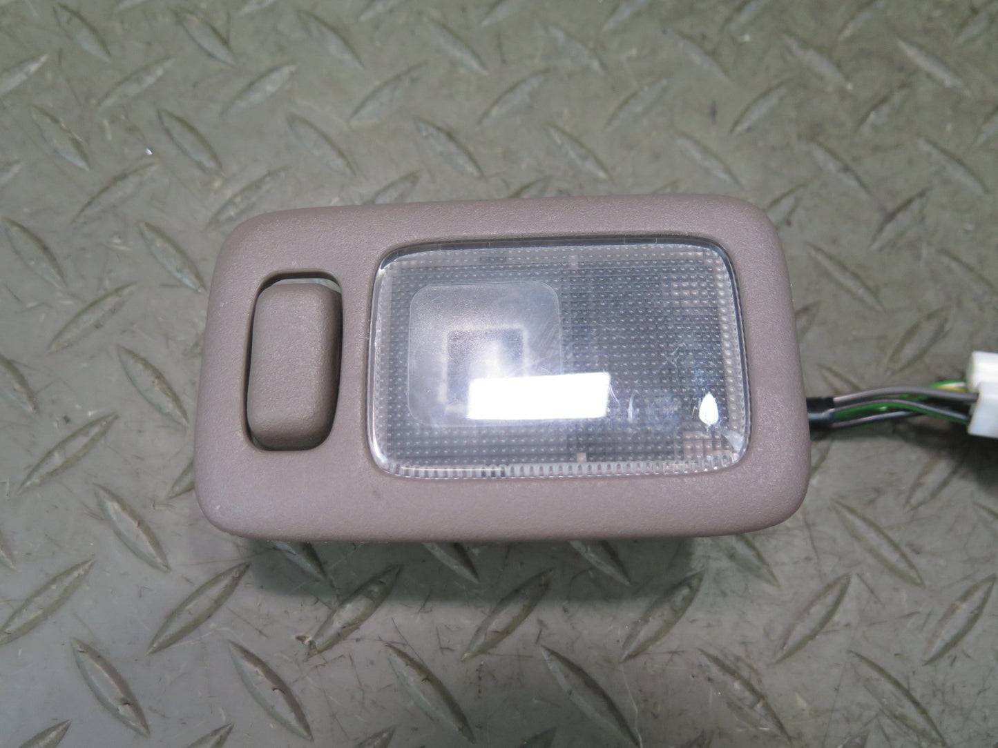 95-97 Nissan Gloria HY33 VIP Set of 3 Front & Rear Overhead Dome Light Lamp OEM