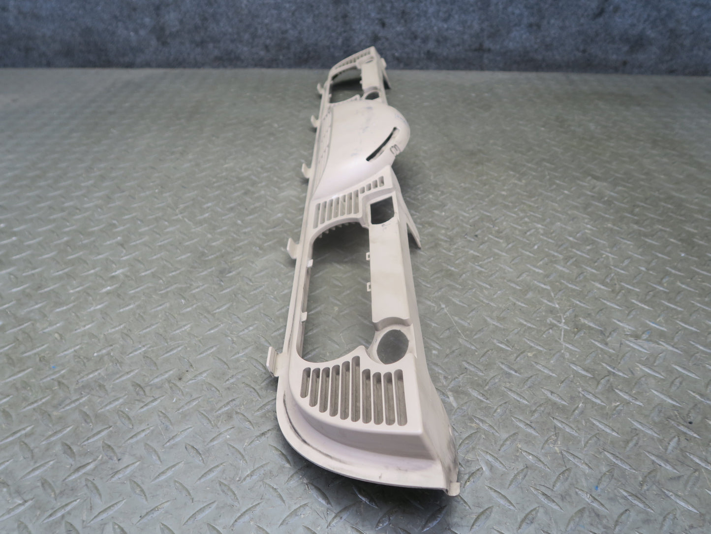 01-06 BMW E46 330ci Convertible Rear Seat Rollover Bar Trim Cover 8204279 OEM